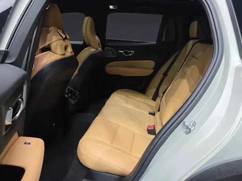 2019 Volvo V60 Cross Country с пробегом 90 973 км