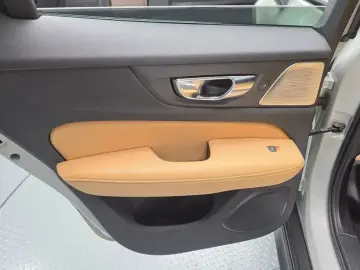2019 Volvo V60 Cross Country с пробегом 90 973 км