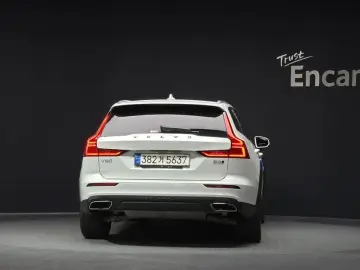 2021 Volvo V60 Cross Country с пробегом 58 005 км