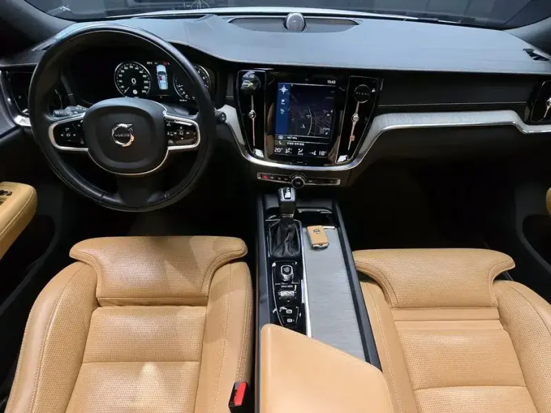 2020 Volvo V60 Cross Country с пробегом 70 447 км