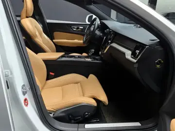2020 Volvo V60 Cross Country с пробегом 70 447 км
