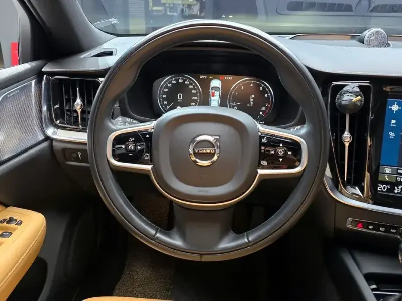 2020 Volvo V60 Cross Country с пробегом 70 447 км