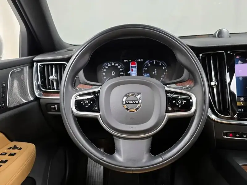 2021 Volvo V60 Cross Country с пробегом 58 005 км