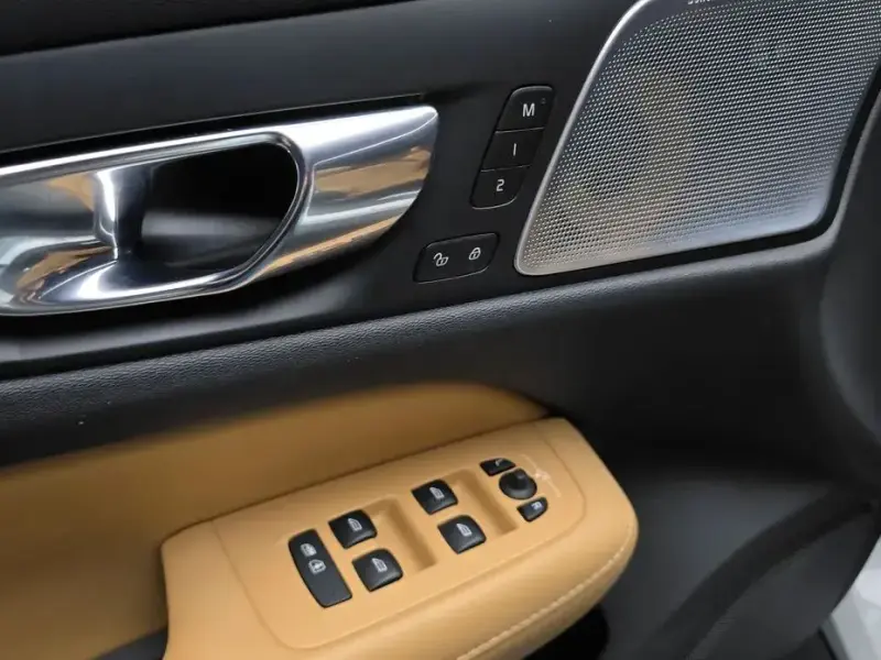 2020 Volvo V60 Cross Country с пробегом 70 447 км