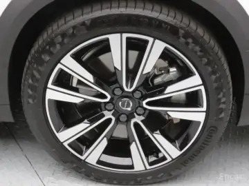 2025 Volvo V60 Cross Country с пробегом 3 929 км