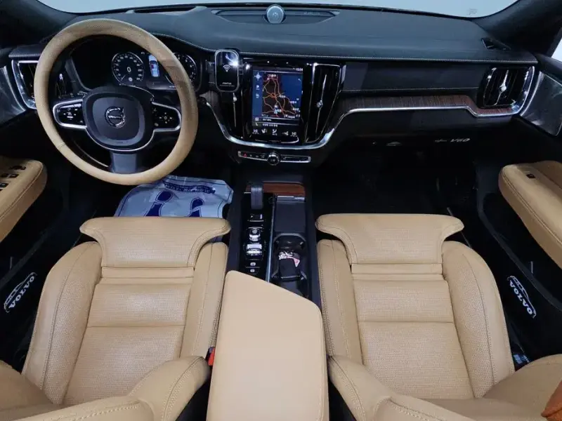 2020 Volvo V60 Cross Country с пробегом 24 335 км