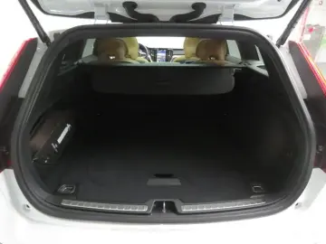 2025 Volvo V60 Cross Country с пробегом 3 929 км
