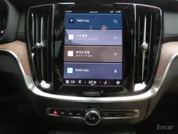 2025 Volvo V60 Cross Country с пробегом 3 929 км