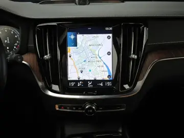 2021 Volvo V60 Cross Country с пробегом 98 658 км