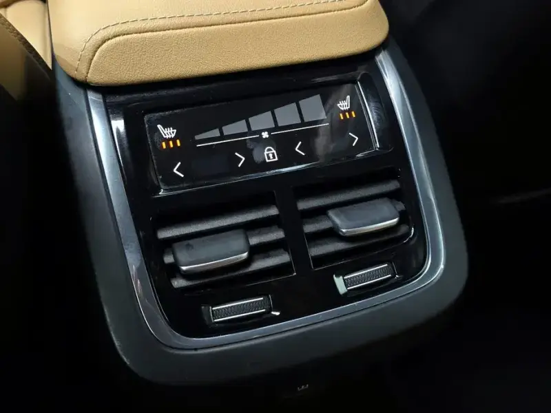 2021 Volvo V60 Cross Country с пробегом 98 658 км