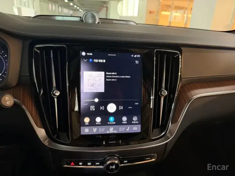 2025 Volvo V60 Cross Country с пробегом 4 280 км