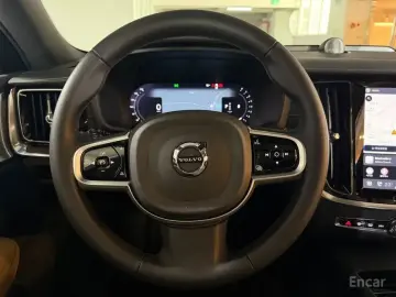 2025 Volvo V60 Cross Country с пробегом 4 280 км