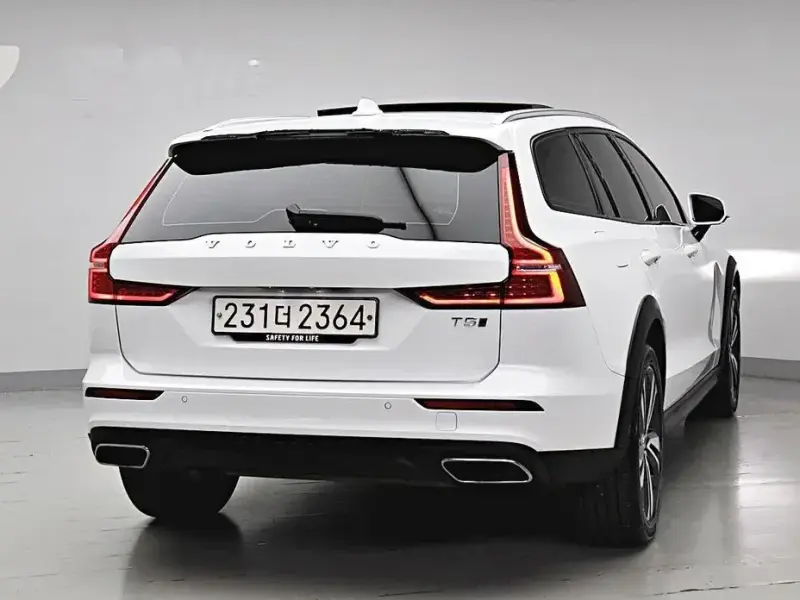 2019 Volvo V60 Cross Country с пробегом 96 863 км