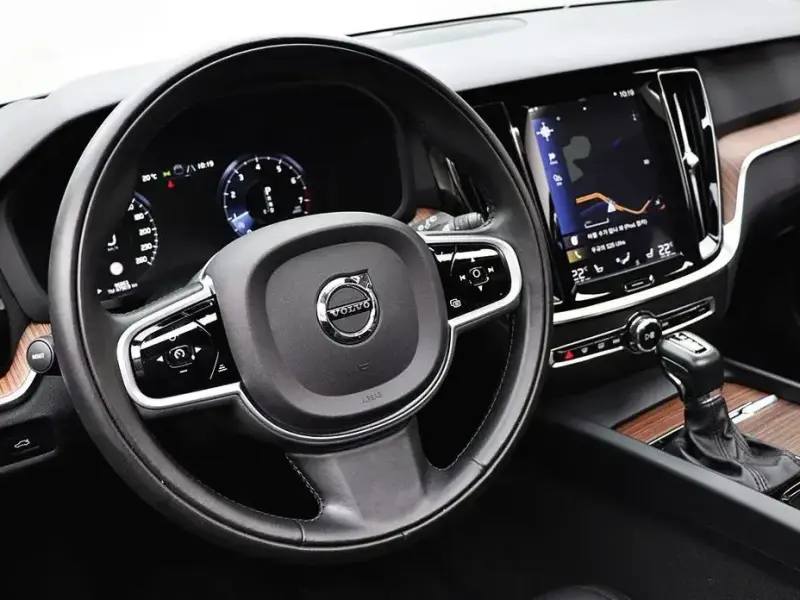 2019 Volvo V60 Cross Country с пробегом 96 863 км