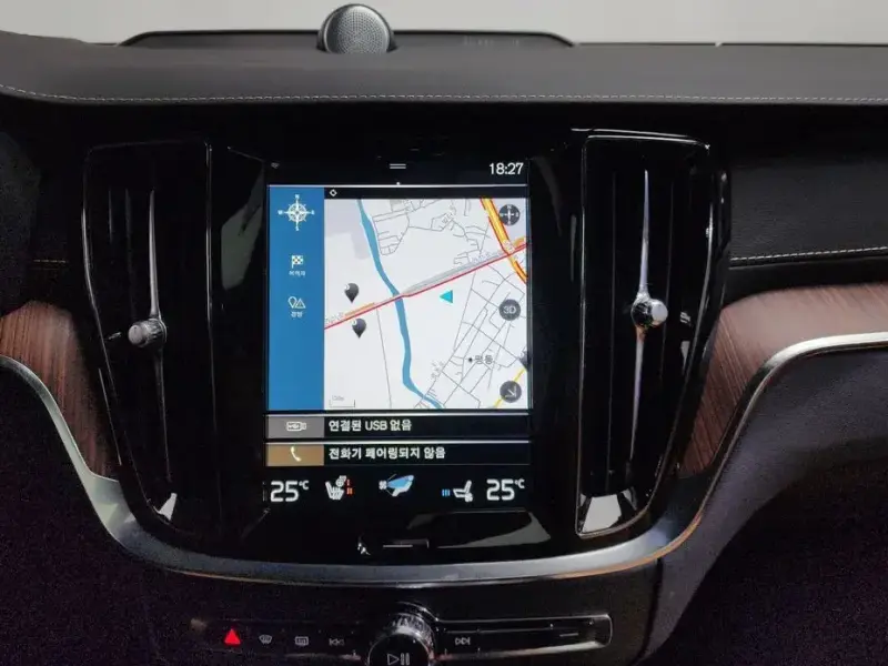 2021 Volvo V60 Cross Country с пробегом 9 570 км