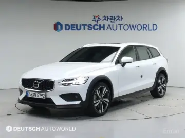 2020 Volvo V60 Cross Country с пробегом 22 028 км