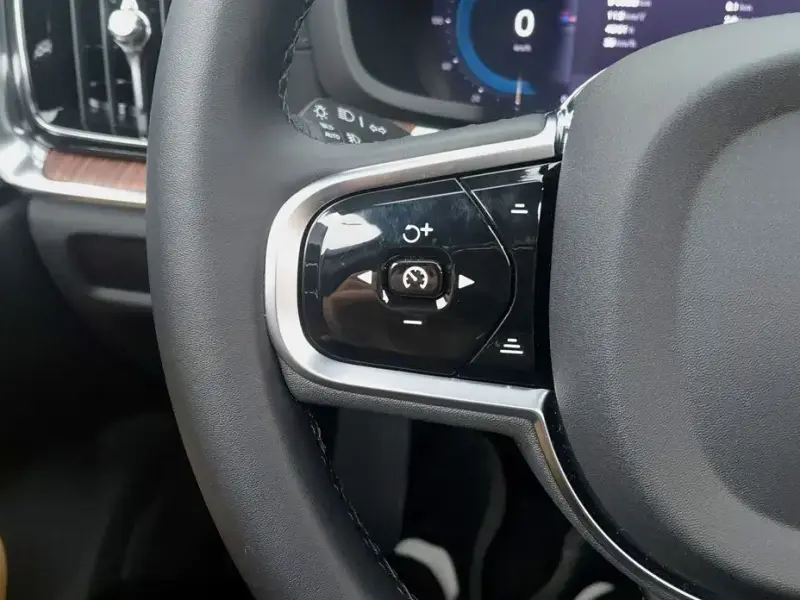 2024 Volvo V60 Cross Country с пробегом 29 003 км
