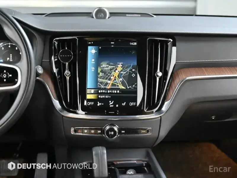 2020 Volvo V60 Cross Country с пробегом 22 028 км