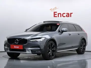 Volvo V90 Cross Country