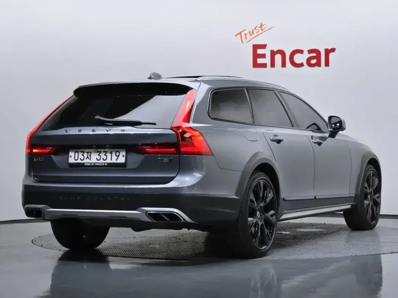 2018 Volvo V90 Cross Country с пробегом 99 587 км