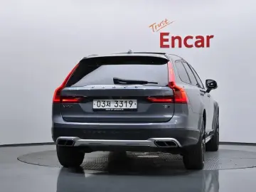 2018 Volvo V90 Cross Country с пробегом 99 587 км