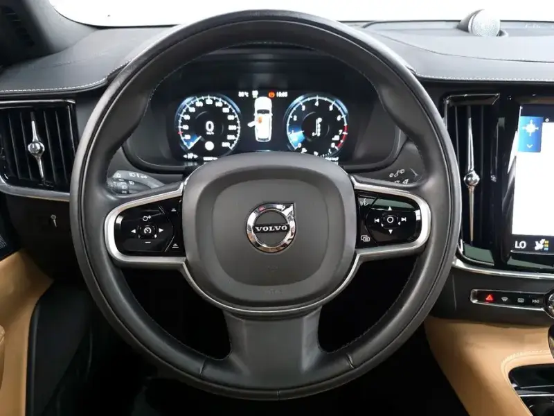 2018 Volvo V90 Cross Country с пробегом 99 587 км