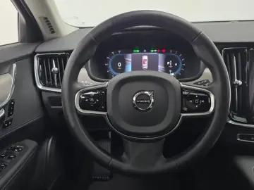2025 Volvo V90 Cross Country с пробегом 9 432 км