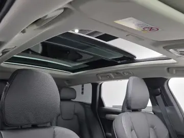 2025 Volvo V90 Cross Country с пробегом 9 432 км