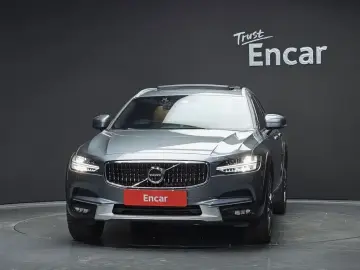 2018 Volvo V90 Cross Country с пробегом 65 228 км