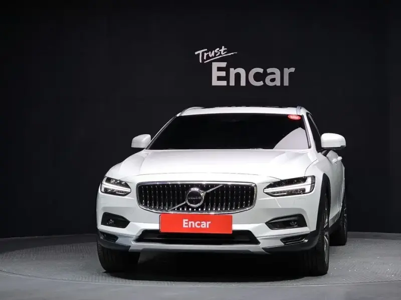 2021 Volvo V90 Cross Country с пробегом 57 452 км
