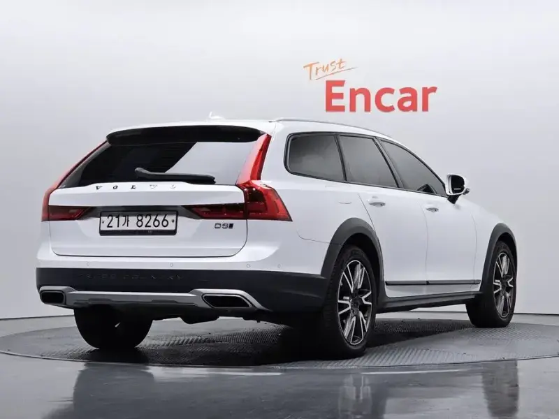 2019 Volvo V90 Cross Country с пробегом 155 338 км