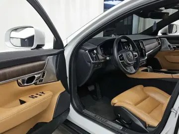 2021 Volvo V90 Cross Country с пробегом 57 452 км