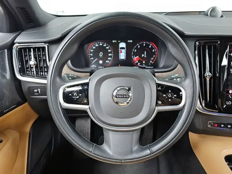 2021 Volvo V90 Cross Country с пробегом 57 452 км