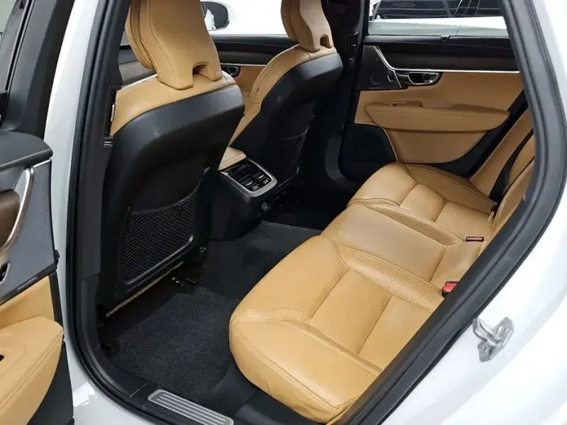 2021 Volvo V90 Cross Country с пробегом 57 452 км