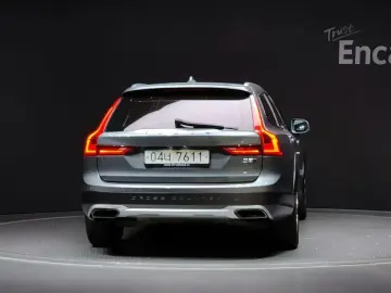 2017 Volvo V90 Cross Country с пробегом 134 782 км