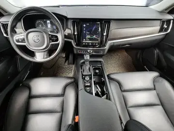 2017 Volvo V90 Cross Country с пробегом 134 782 км