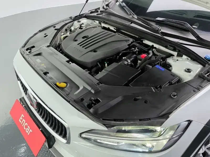 2021 Volvo V90 Cross Country с пробегом 97 412 км