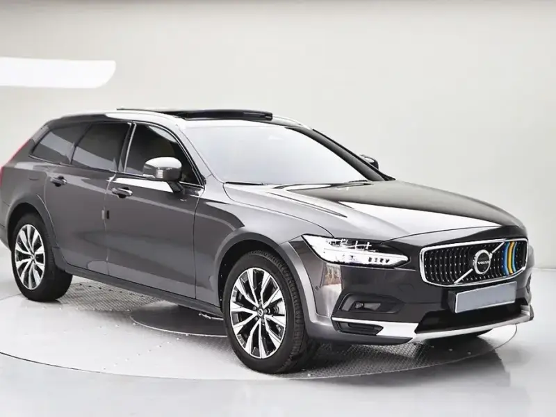 2023 Volvo V90 Cross Country с пробегом 29 369 км