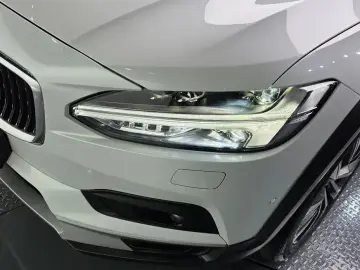 2021 Volvo V90 Cross Country с пробегом 97 412 км