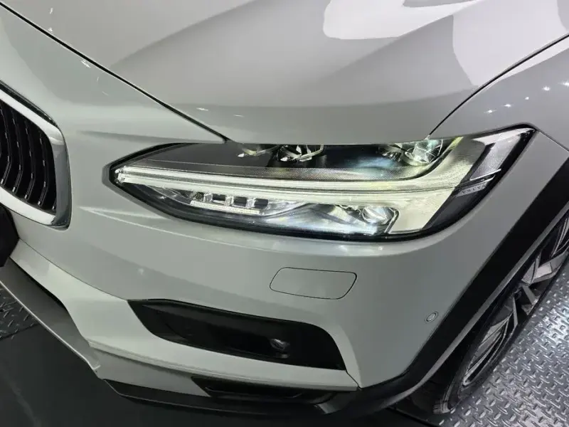 2021 Volvo V90 Cross Country с пробегом 97 412 км