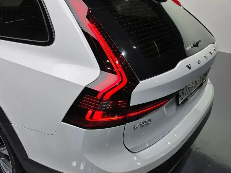 2021 Volvo V90 Cross Country с пробегом 97 412 км