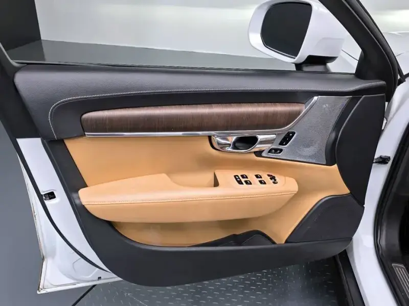 2021 Volvo V90 Cross Country с пробегом 97 412 км