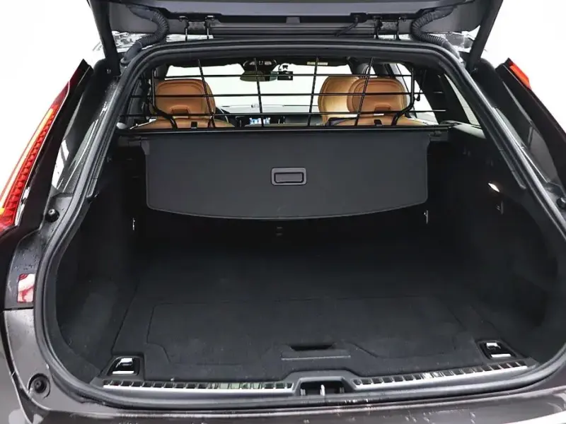 2023 Volvo V90 Cross Country с пробегом 29 369 км