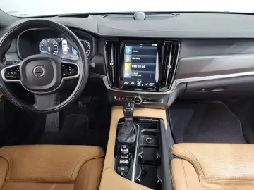 2018 Volvo V90 Cross Country с пробегом 92 158 км