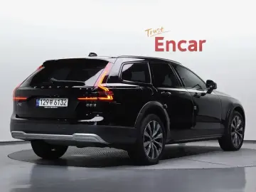 2020 Volvo V90 Cross Country с пробегом 98 207 км