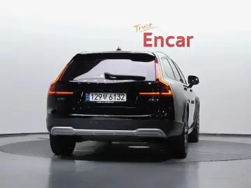 2020 Volvo V90 Cross Country с пробегом 98 207 км