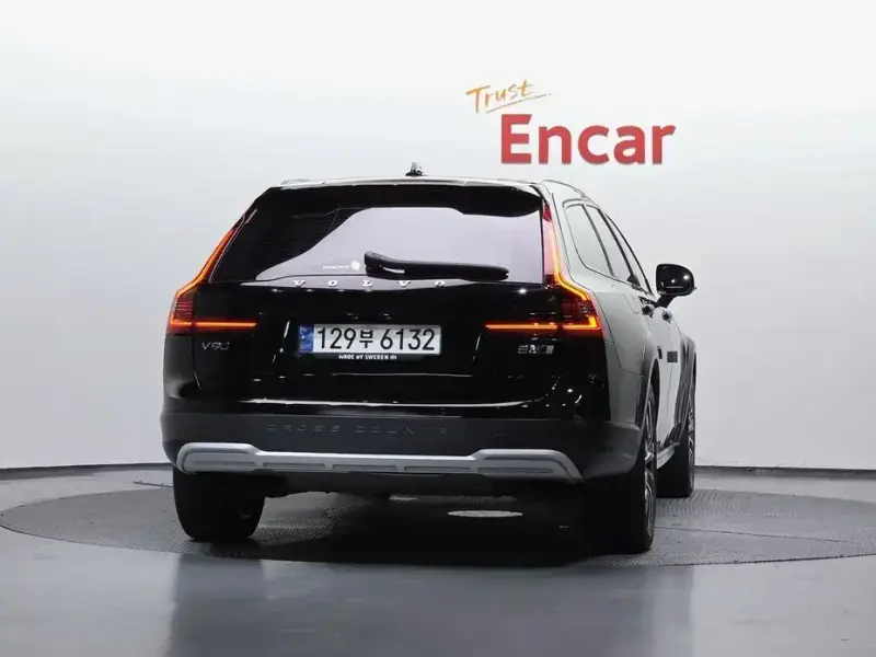 2020 Volvo V90 Cross Country с пробегом 98 207 км