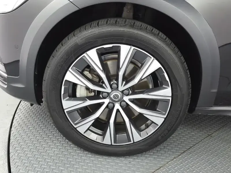 2020 Volvo V90 Cross Country с пробегом 98 207 км