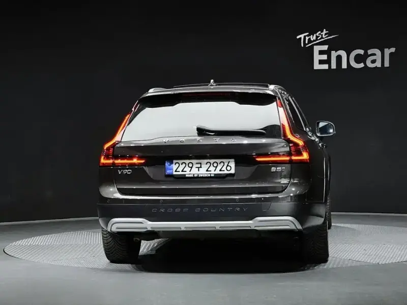 2021 Volvo V90 Cross Country с пробегом 111 294 км