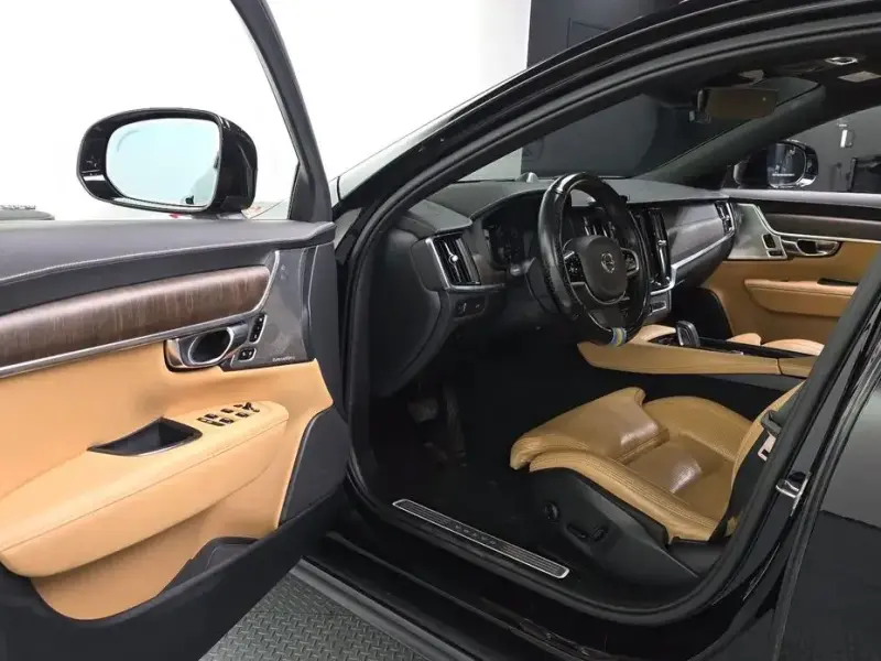 2020 Volvo V90 Cross Country с пробегом 98 207 км